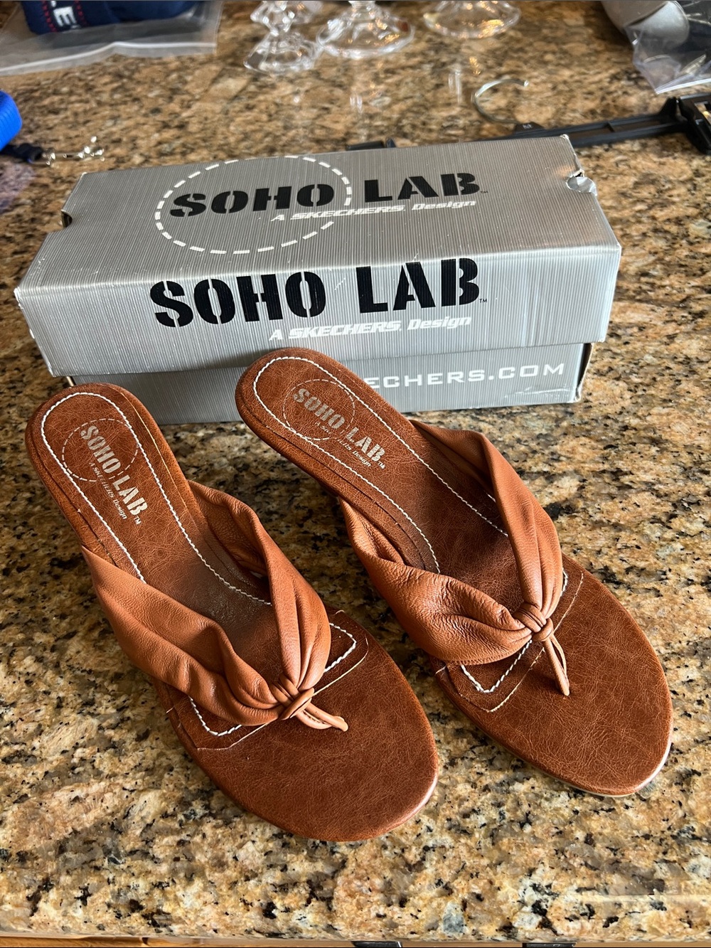 Soho Lab by Skechers wedge sandals knotted thong strap in Tan sz 9 NIB vtg